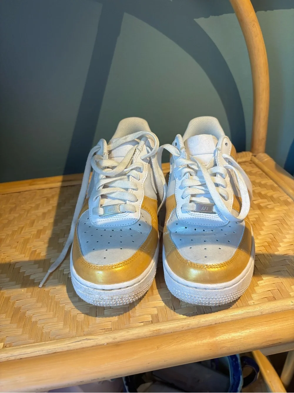 Nike Air Force One  Low Top Sneakers - White & Metallic Gold